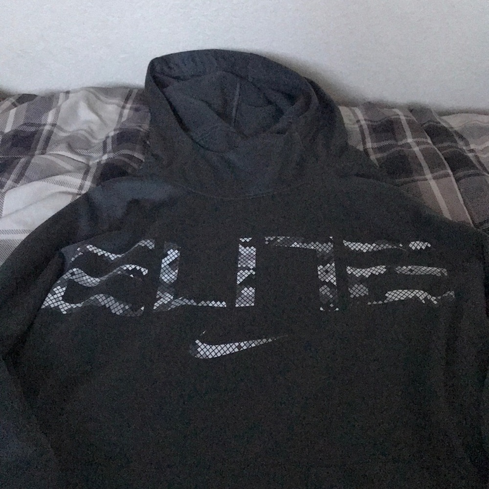 Black Nike Elite Sweatshirt